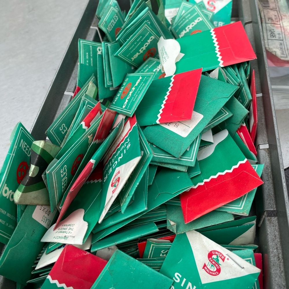 Huge lot of Vintage singer sewing needles